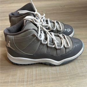 Kids Jordan 11 cool grey